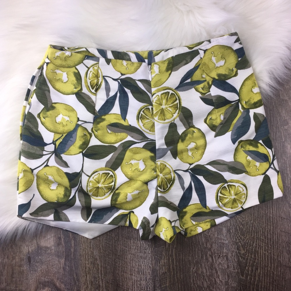 Topshop 🍋 Lemon Print Skort 🍋 - Picture 2 of 5